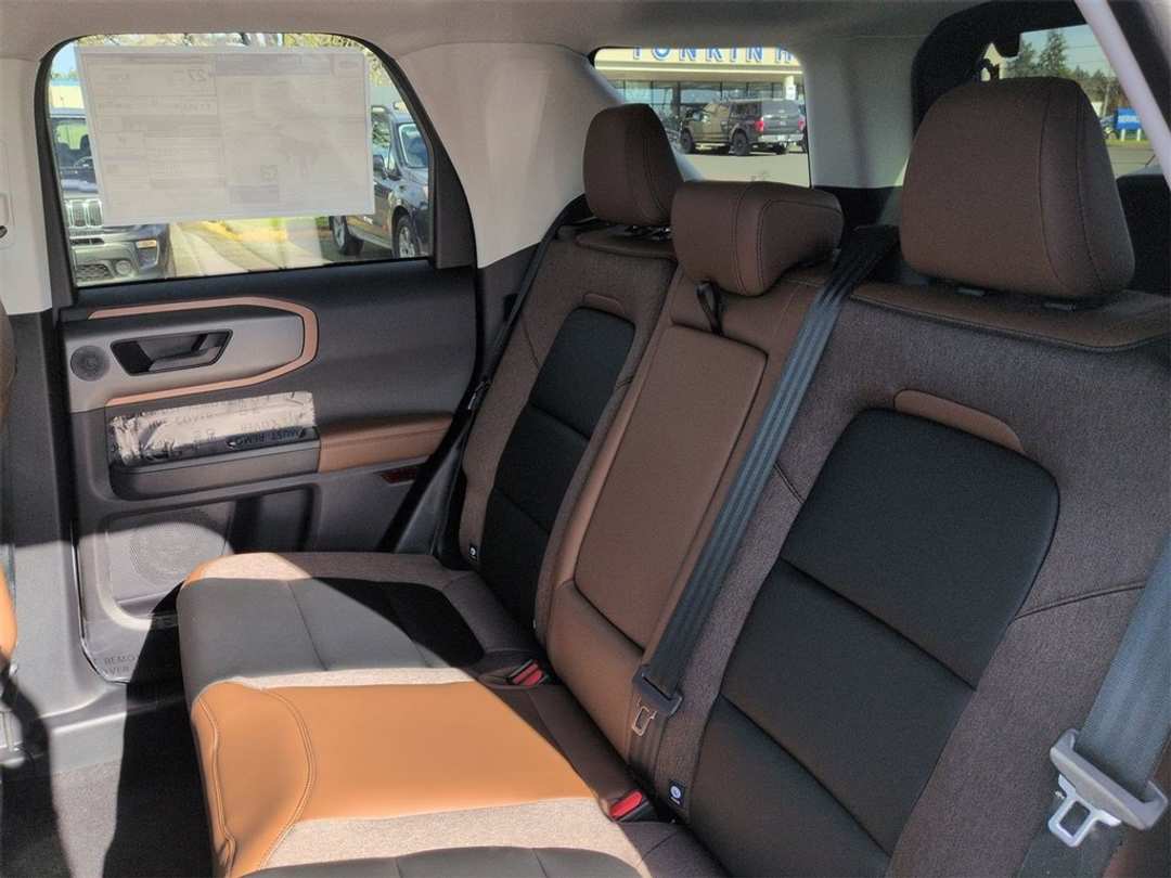 2026 Ford Bronco Sport Outer Banks - Image 25