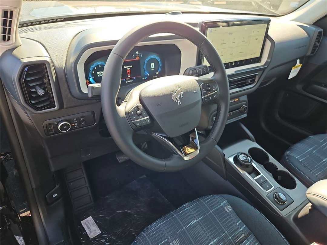 2025 Ford Bronco Sport Heritage - Image 12