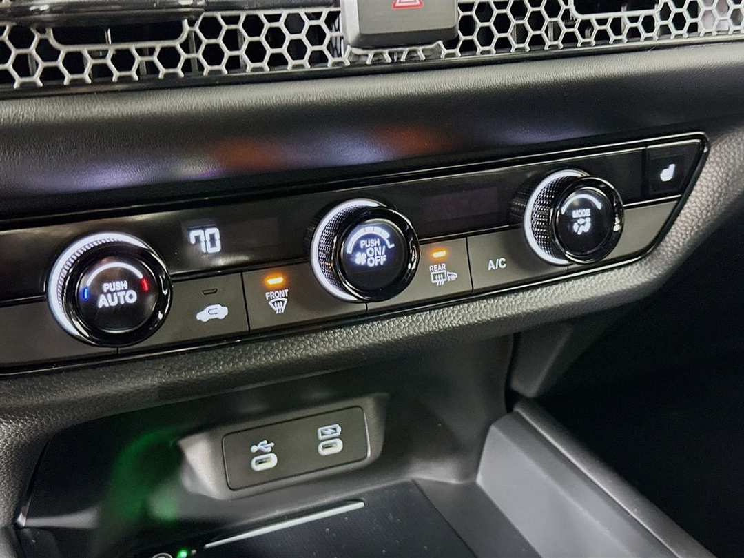 2026 Honda HR-V Sport - Image 16