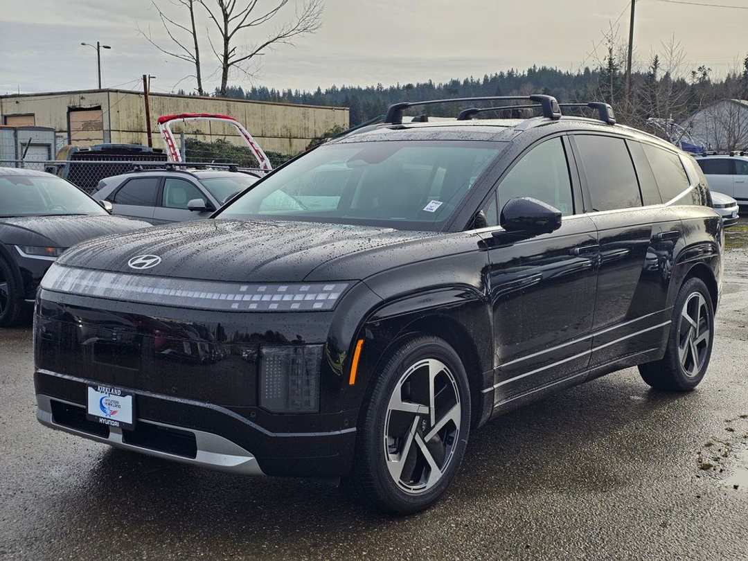 2026 Hyundai Ioniq 9 Performance Limited - Image 3