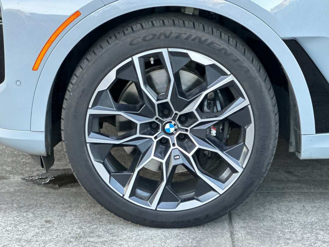 2024 BMW X7 xDrive40i - Image 24