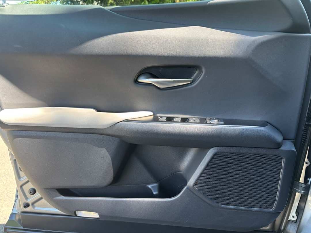 2021 Lexus Ux 250h - Image 25