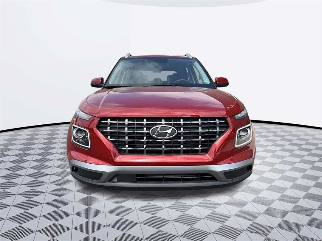2025 Hyundai Venue Limited - Image 3