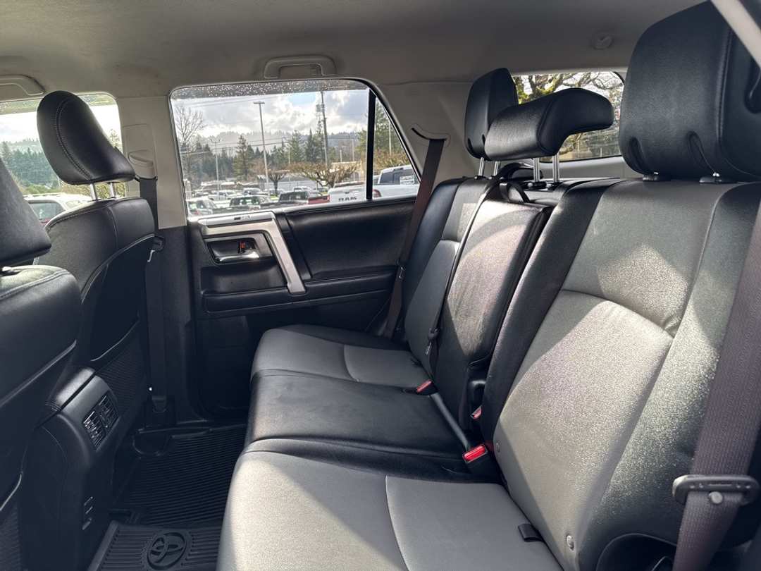 2019 Toyota 4Runner - Image 24