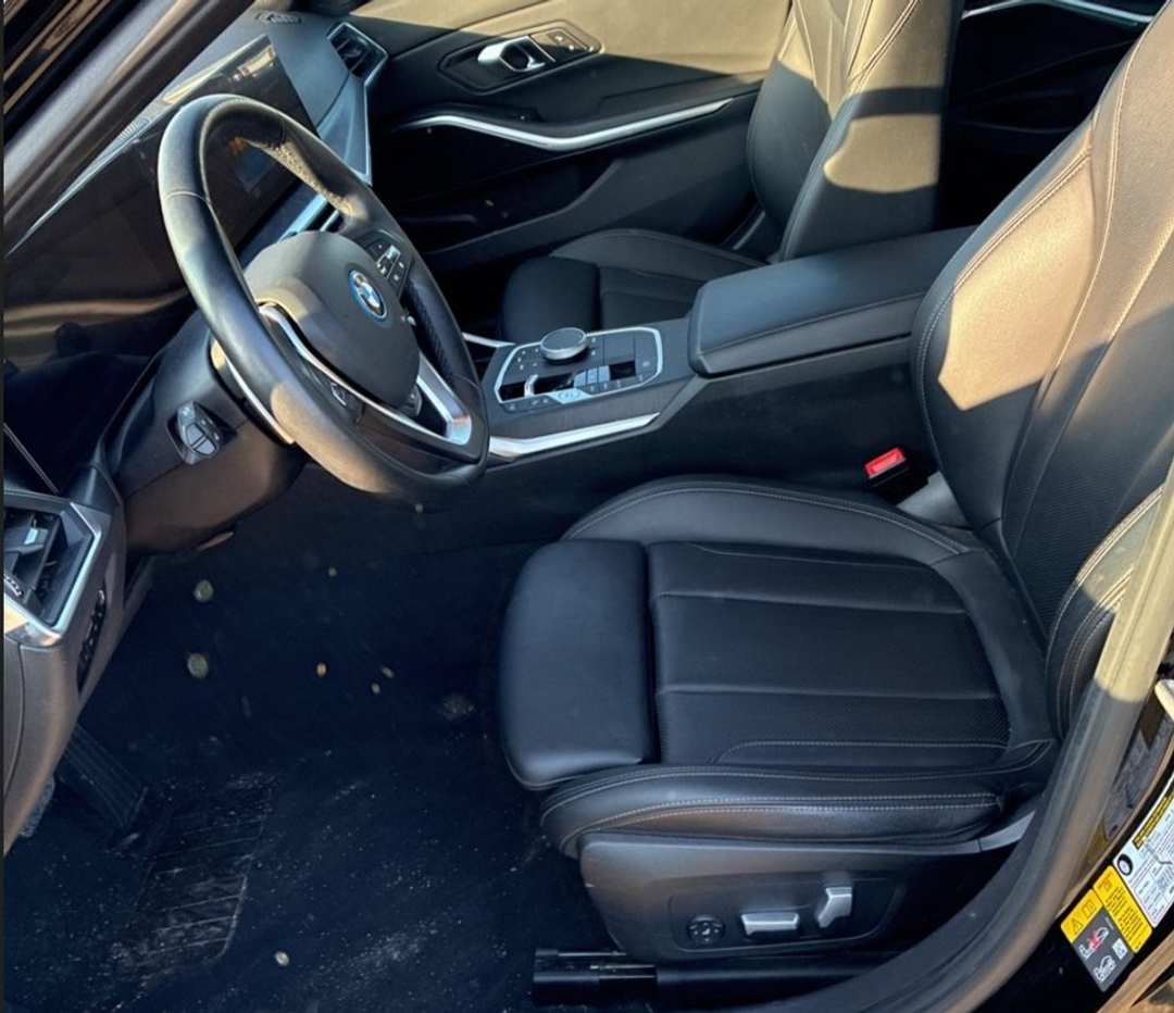 2024 BMW 3 Series 330e xDrive - Image 3