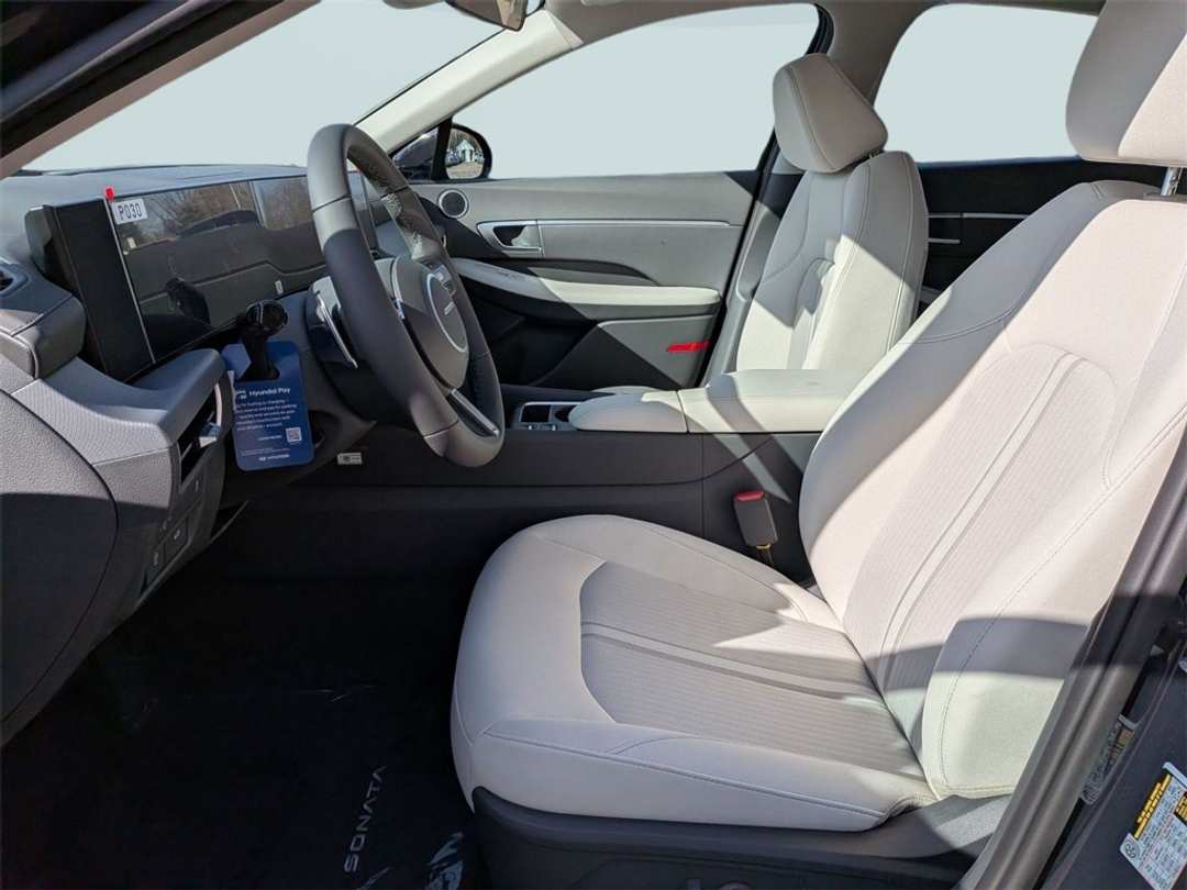 2026 Hyundai Sonata SEL Sport - Image 14