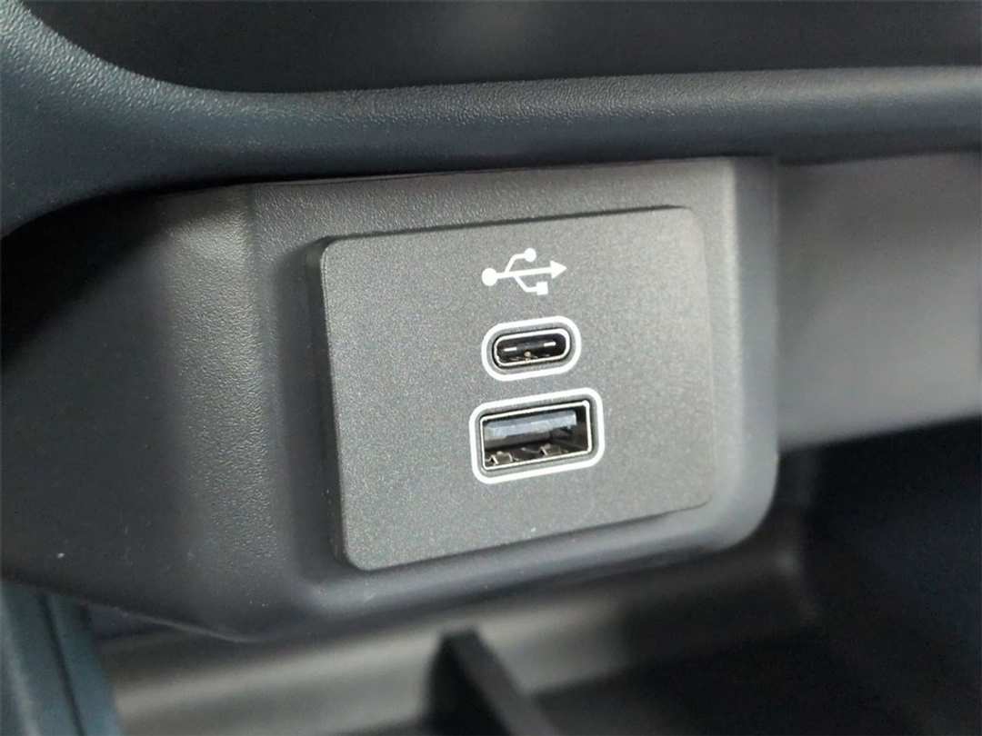 2026 Ford Maverick XL - Image 22