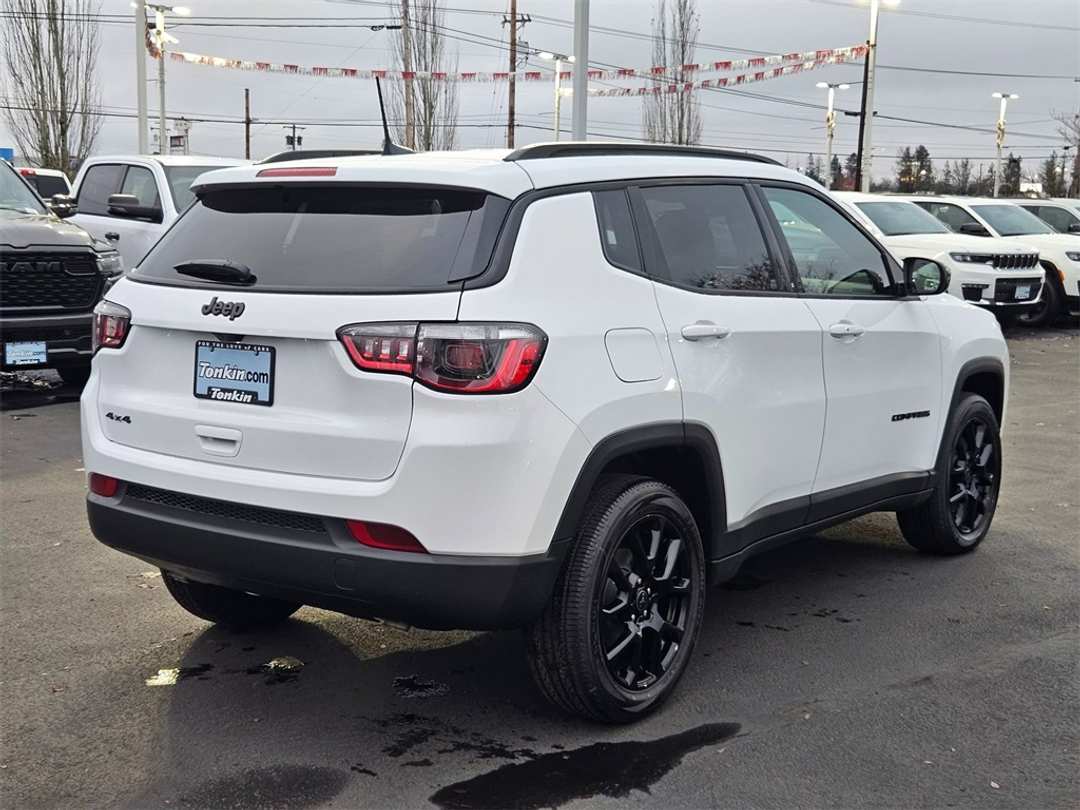 2026 Jeep Compass Latitude - Image 6
