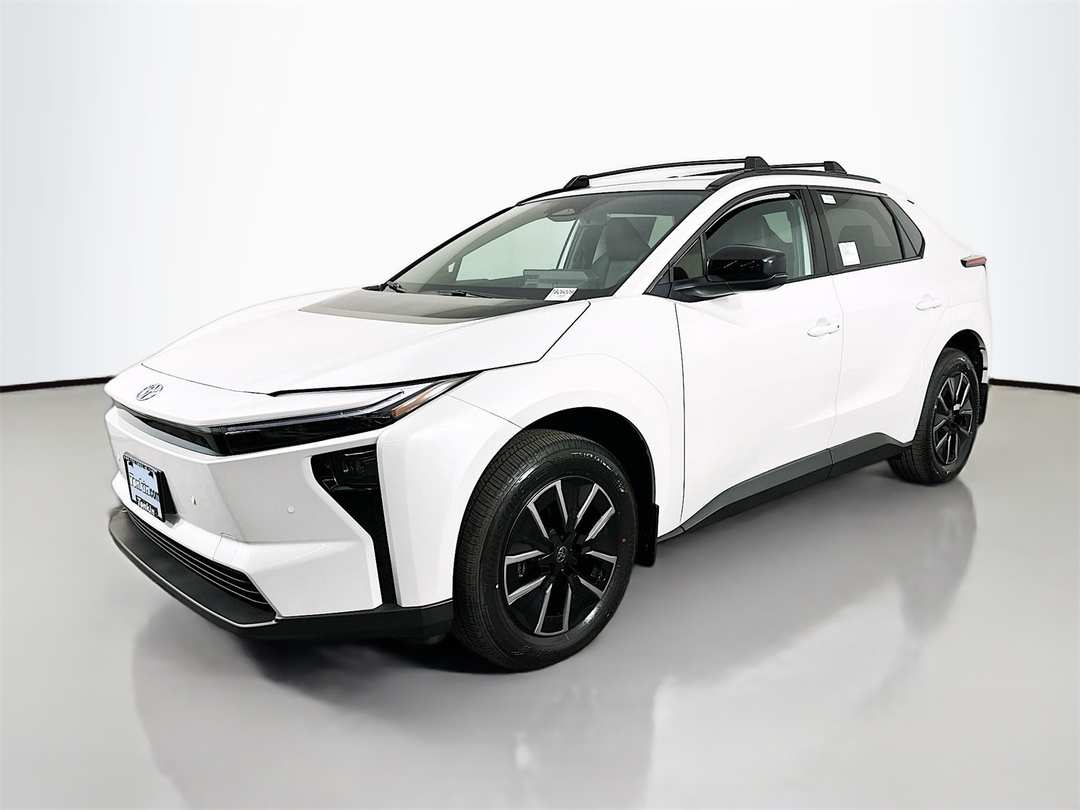 2026 Toyota Bz XLE Plus - Image 3