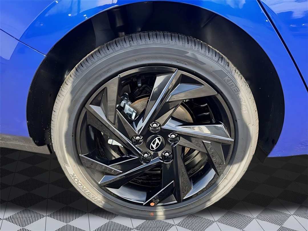 2026 Hyundai Elantra SEL Sport - Image 9