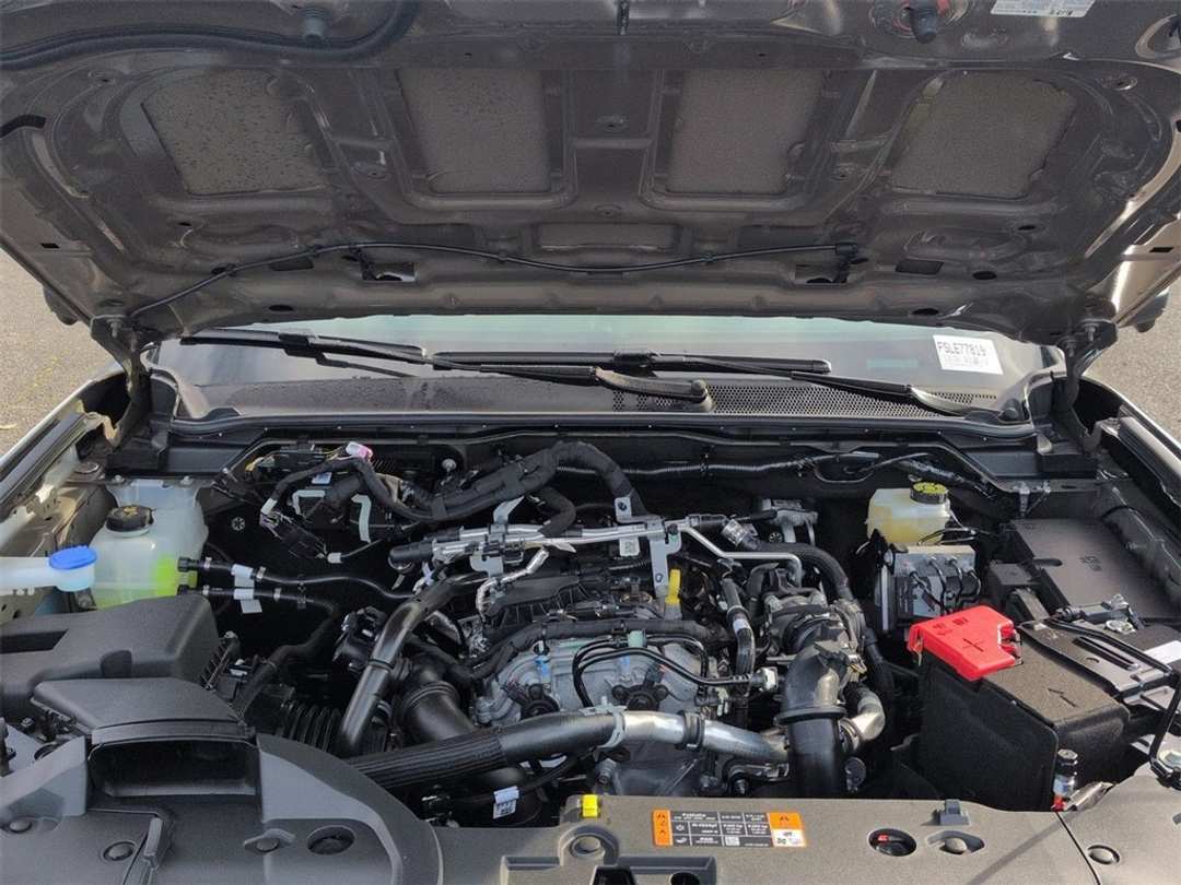 2025 Ford Ranger XLT - Image 31
