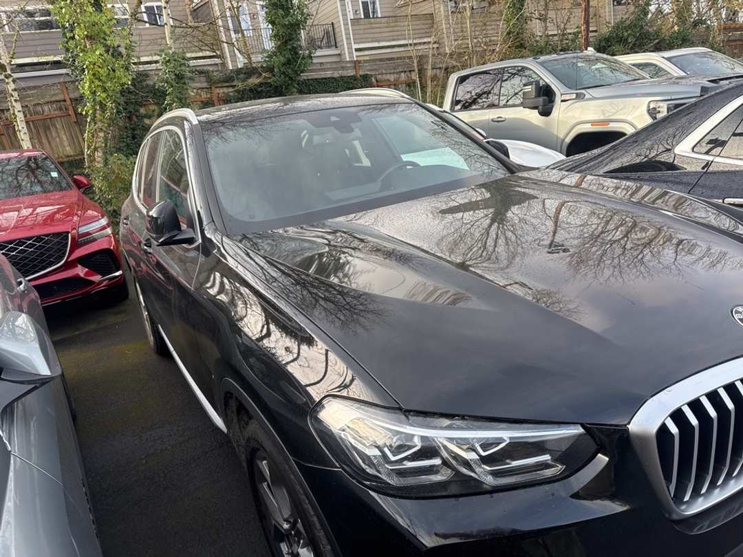 2023 BMW X3 xDrive30i - Image 3