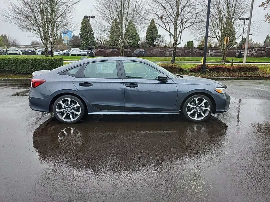 2026 Honda Civic Sport Touring - Image 8