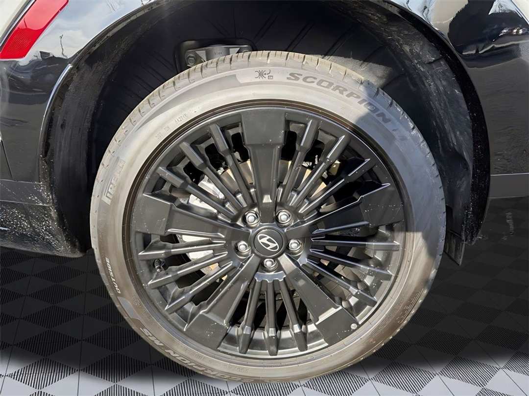 2026 Hyundai Santa Fe Calligraphy - Image 10