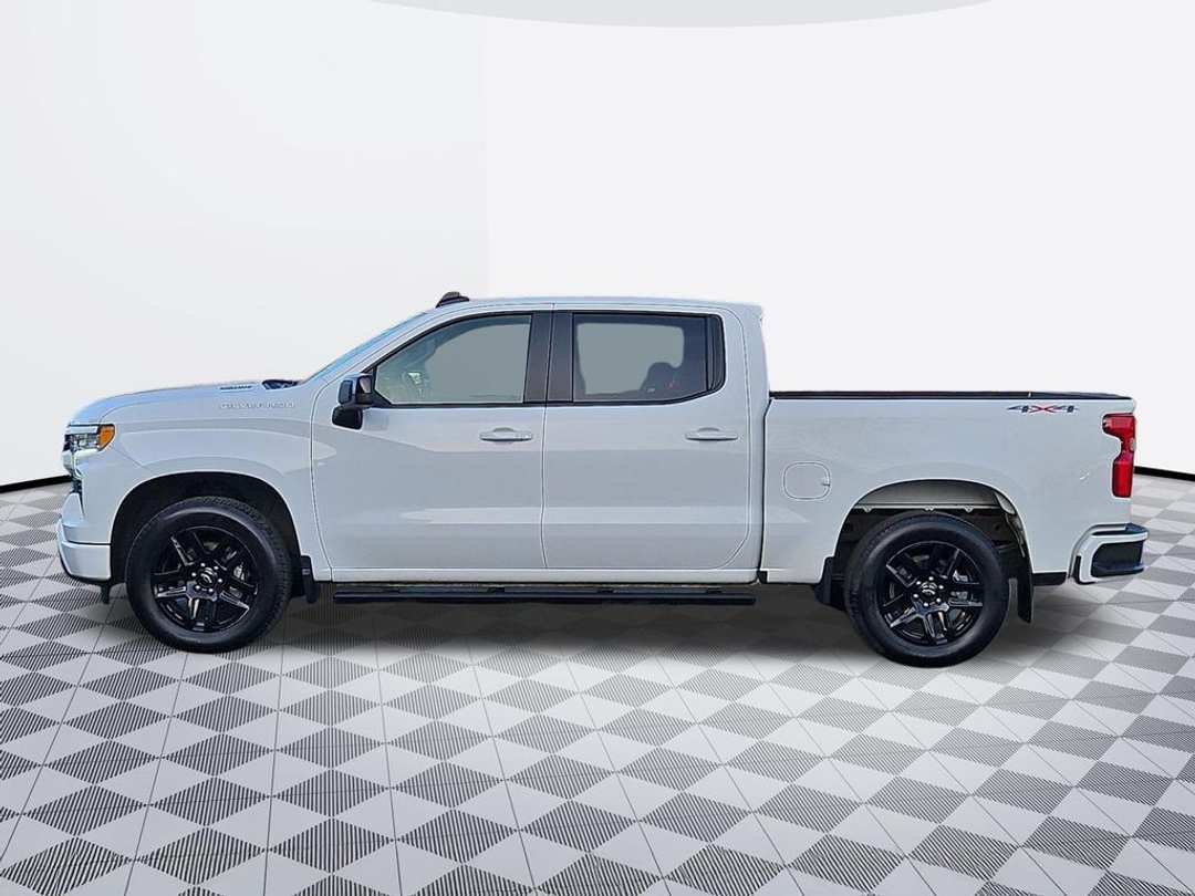 2024 Chevrolet Silverado 1500 RST - Image 3