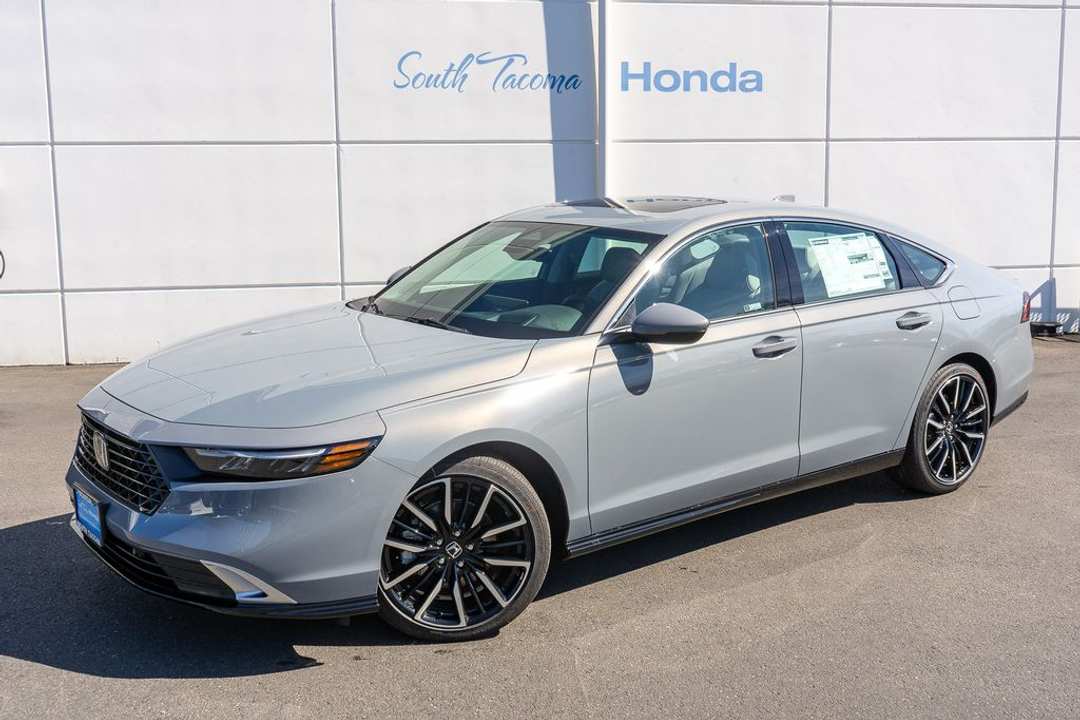 2026 Honda Accord Touring - Image 2