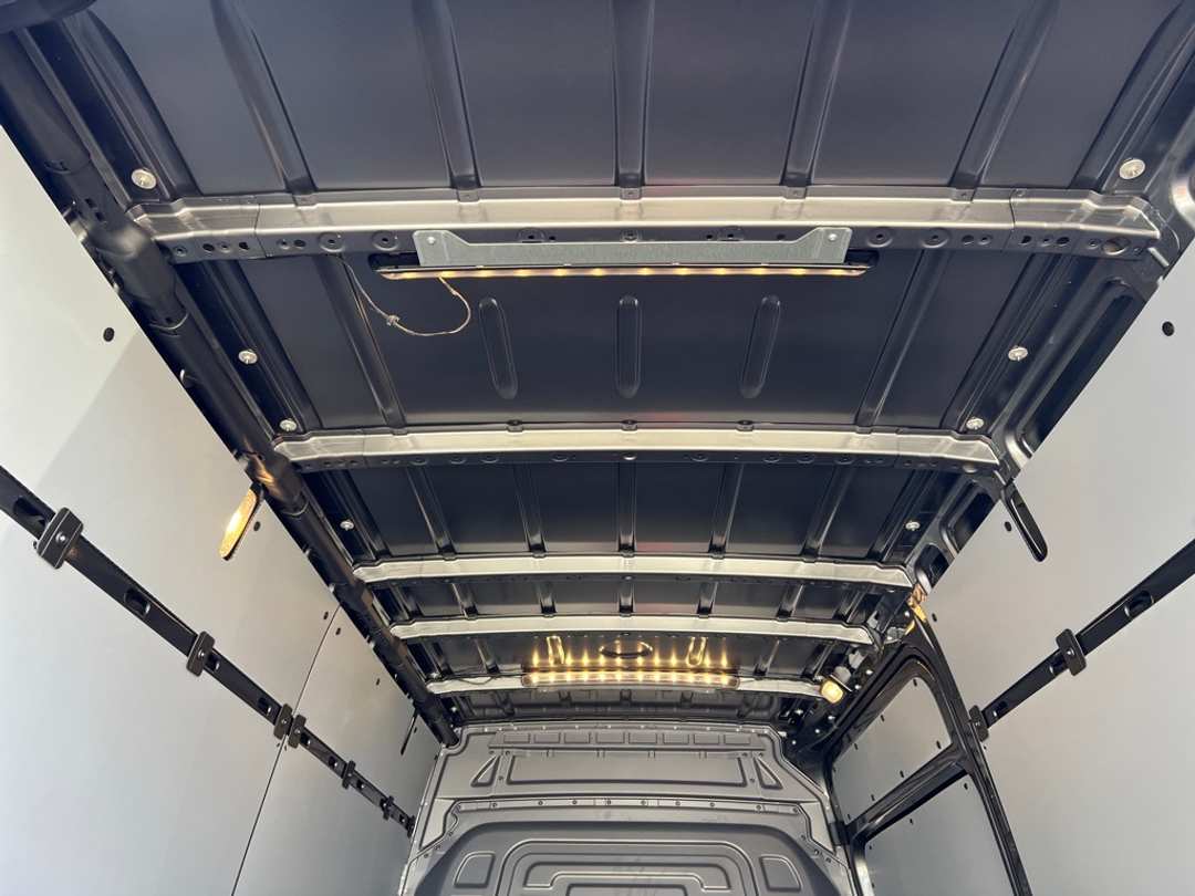 2025 Mercedes-Benz Sprinter 2500 Cargo 144 WB - Image 19