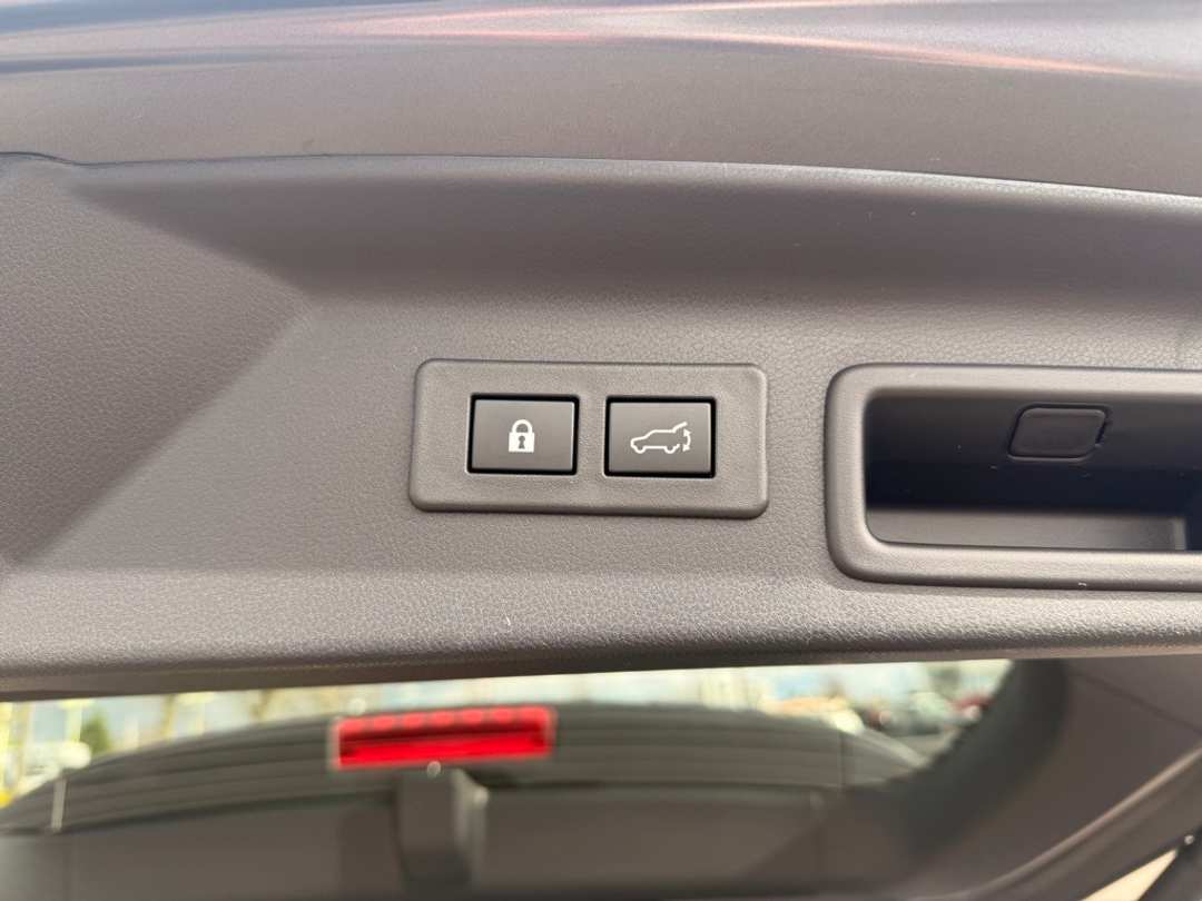 2026 Subaru Forester Touring - Image 21