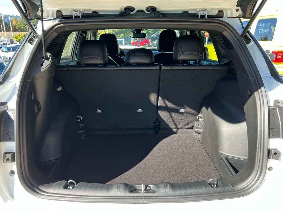 2026 Jeep Compass Limited - Image 9