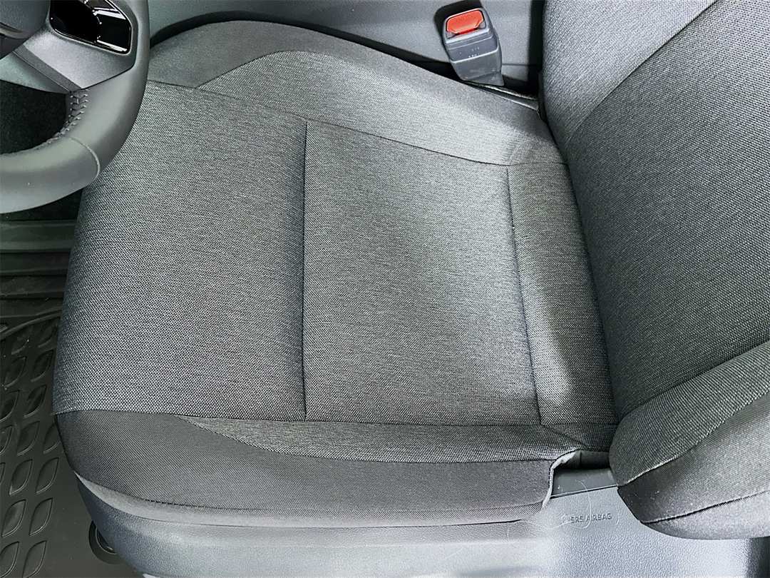 2026 Toyota Camry LE - Image 19