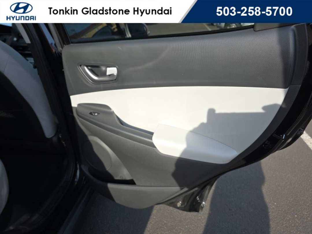 2023 Hyundai Kona SE - Image 21