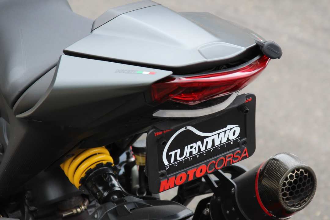 2022 Ducati Monster + - Image 9