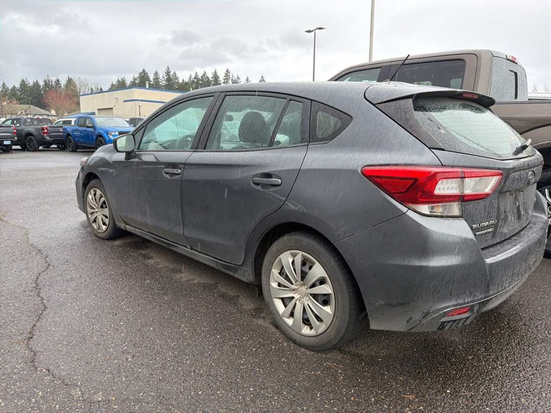 2018 Subaru Impreza 2.0i - Image 3