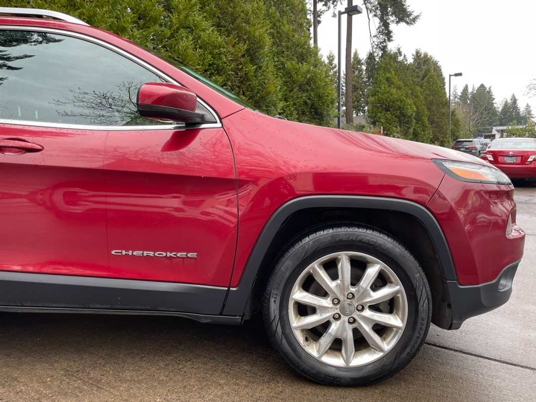 2016 Jeep Cherokee Limited - Image 2