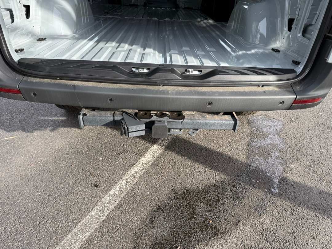 2025 Mercedes-Benz Sprinter 2500 Cargo 144 WB - Image 9