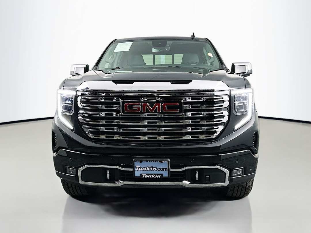 2022 GMC Sierra 1500 Denali - Image 2