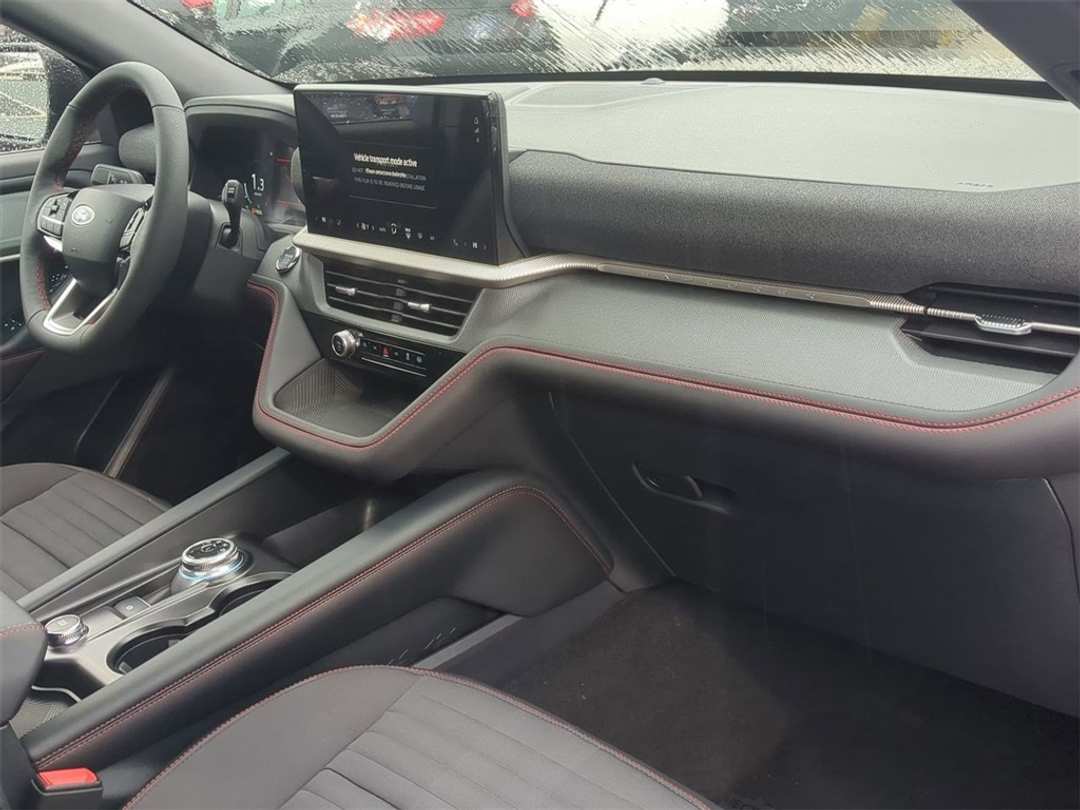 2026 Ford Explorer STLine - Image 32