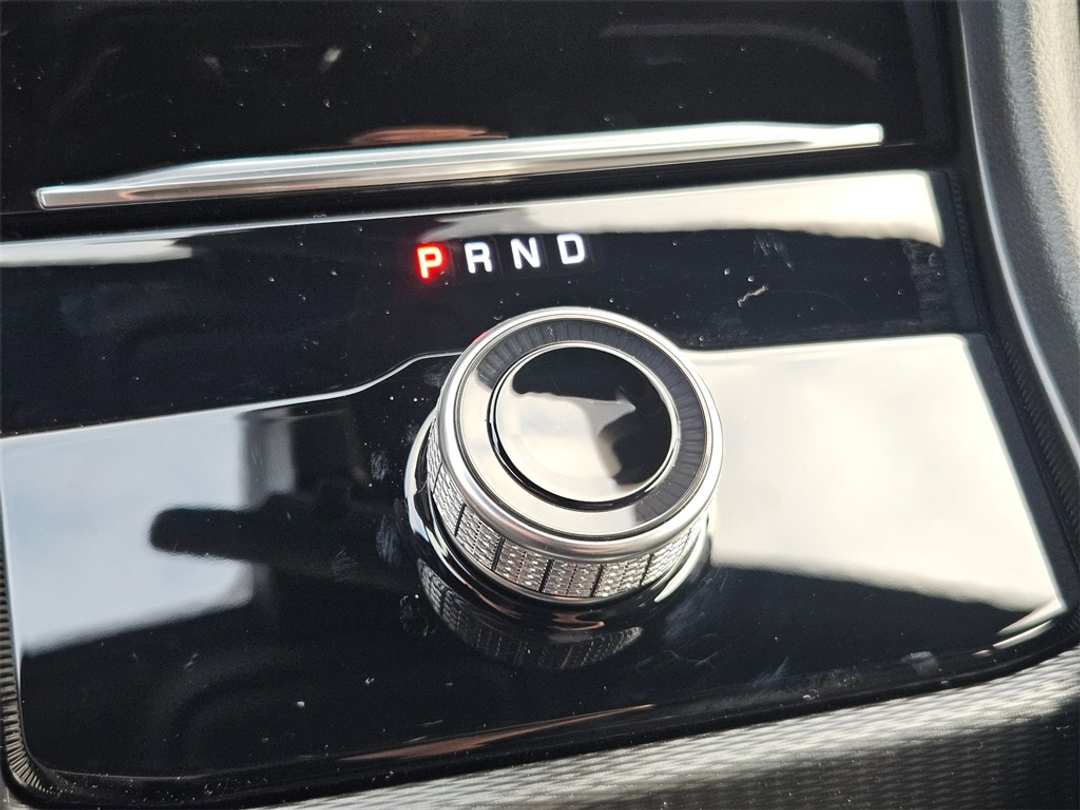 2025 Jeep Grand Cherokee L Laredo - Image 18