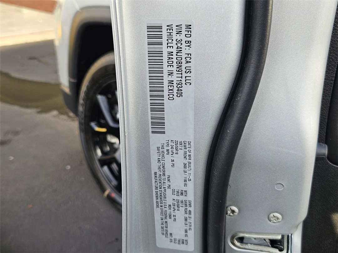 2026 Jeep Compass Latitude - Image 39