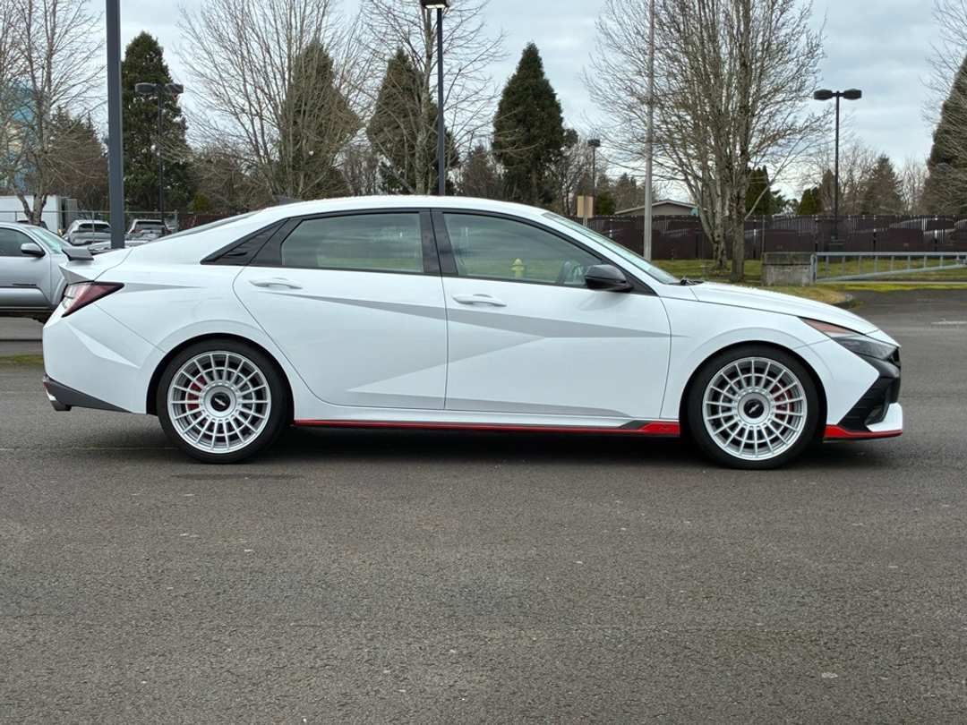 2023 Hyundai Elantra N Base - Image 8