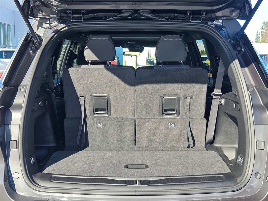 2025 Jeep Grand Cherokee L Laredo - Image 30