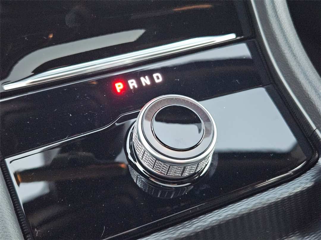 2025 Jeep Grand Cherokee L Laredo - Image 18