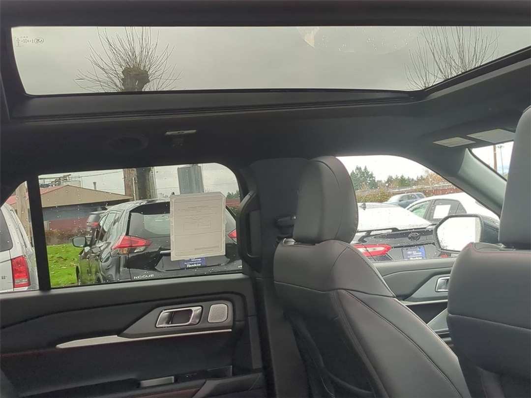 2026 Ford Explorer ST - Image 30