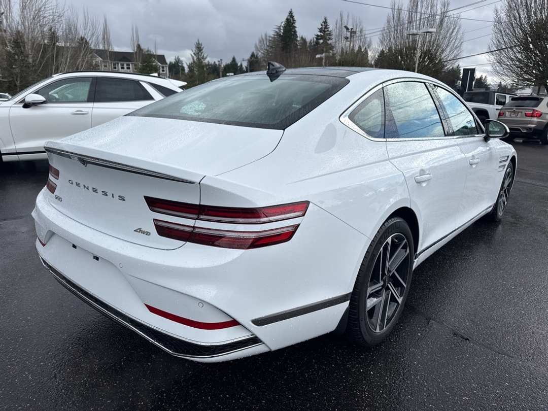 2026 Genesis G80 2.5T - Image 7