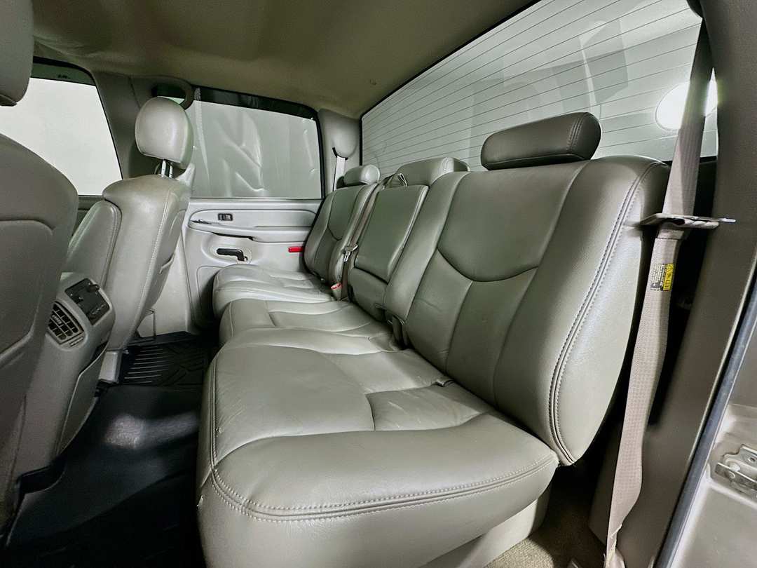 2006 Chevrolet Silverado 2500Hd LT - Image 23