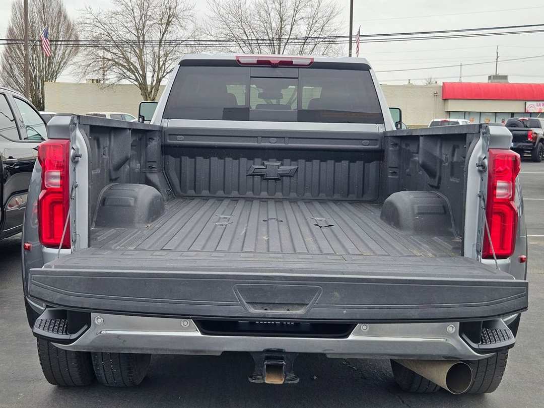 2024 Chevrolet Silverado 3500Hd LTZ - Image 31