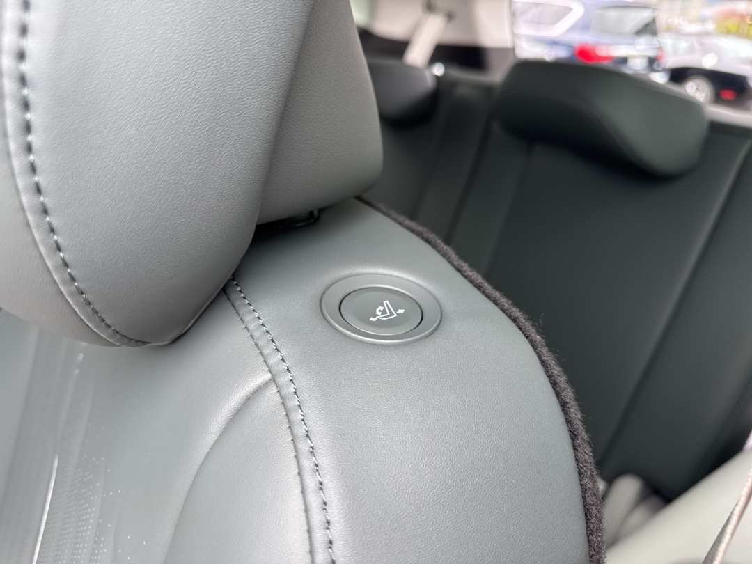 2026 Hyundai Ioniq 9 Performance Calligraphy - Image 46