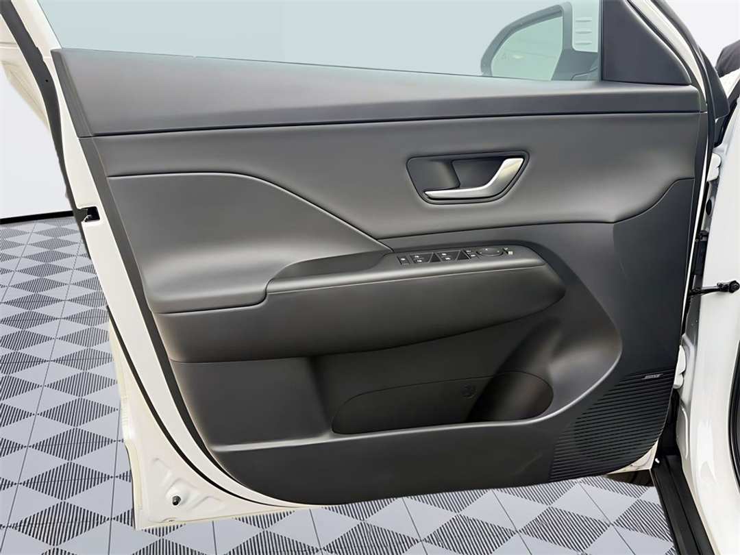 2026 Hyundai Kona Limited - Image 11