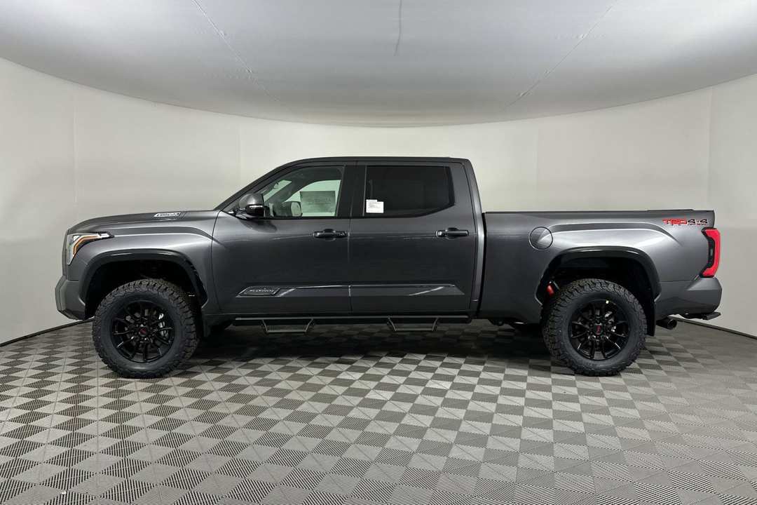 2025 Toyota Tundra Limited - Image 7