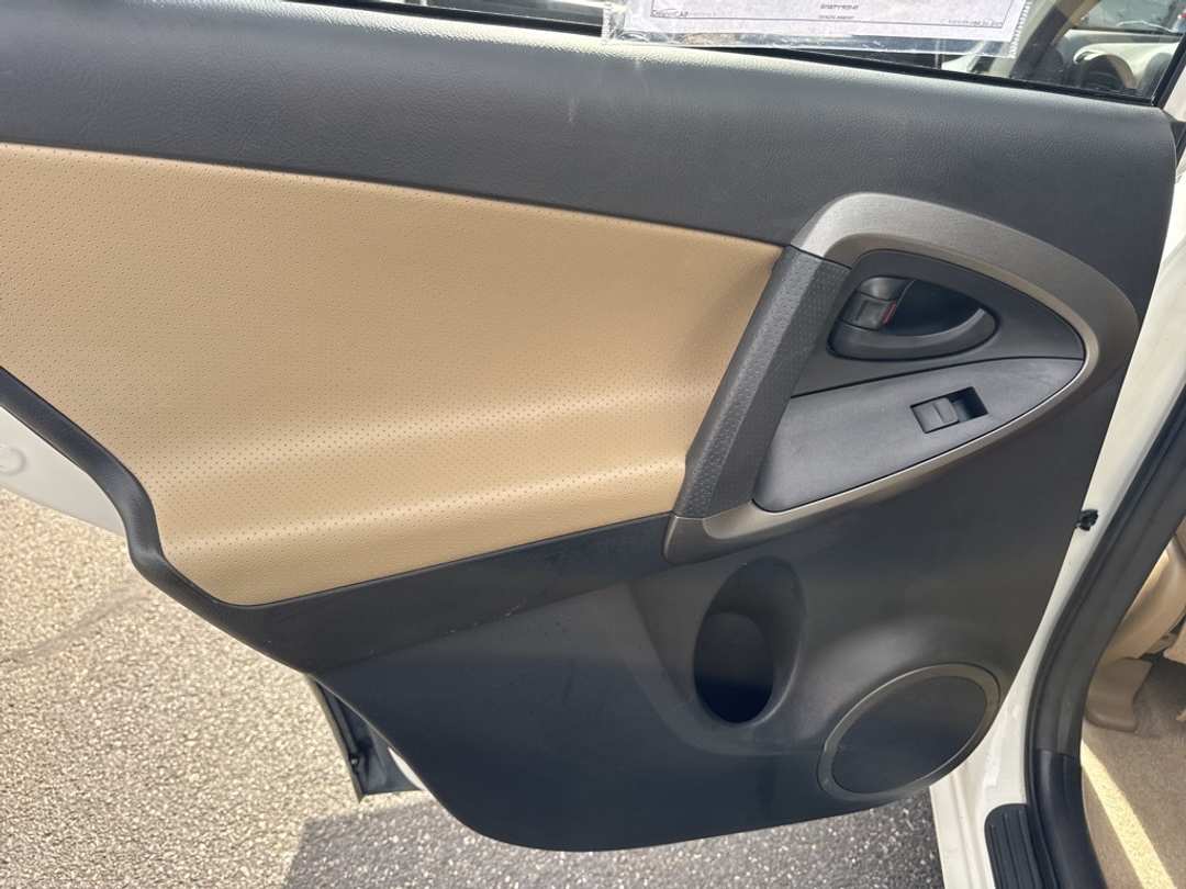 2009 Toyota Rav4 Limited - Image 35