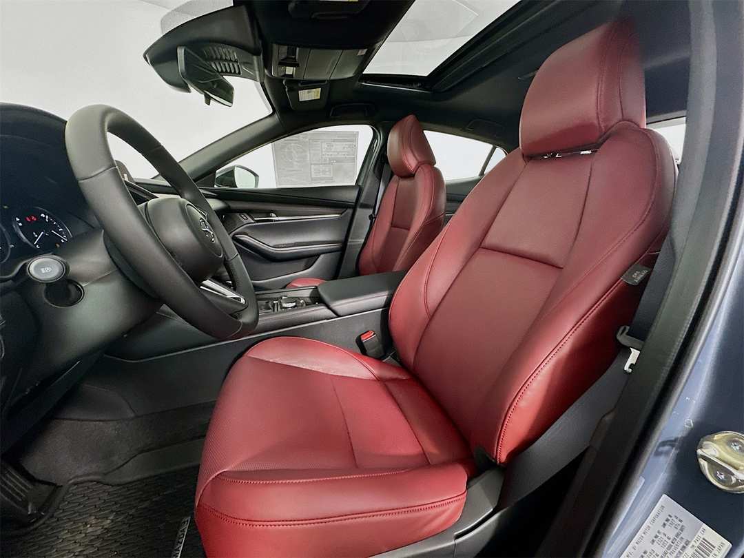 2026 MAZDA Mazda3 2.5 S Carbon Edition - Image 21