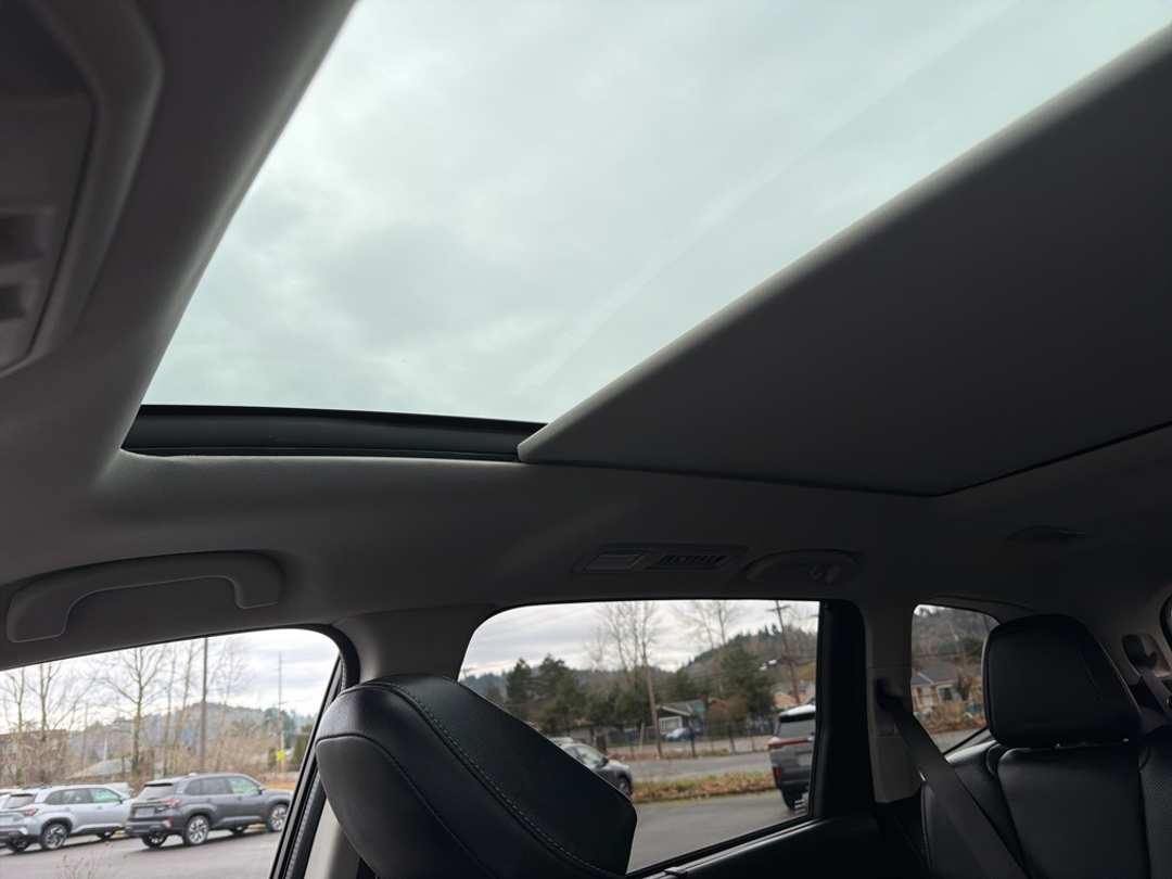 2023 Subaru Ascent Limited - Image 38