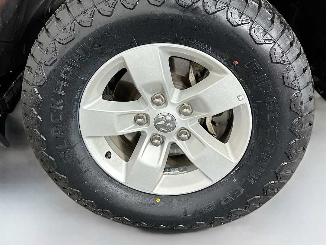 2023 Ram 1500 Classic SLT - Image 30