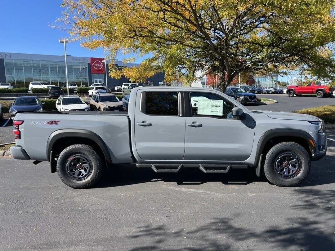 2026 Nissan Frontier PRO4X - Image 7