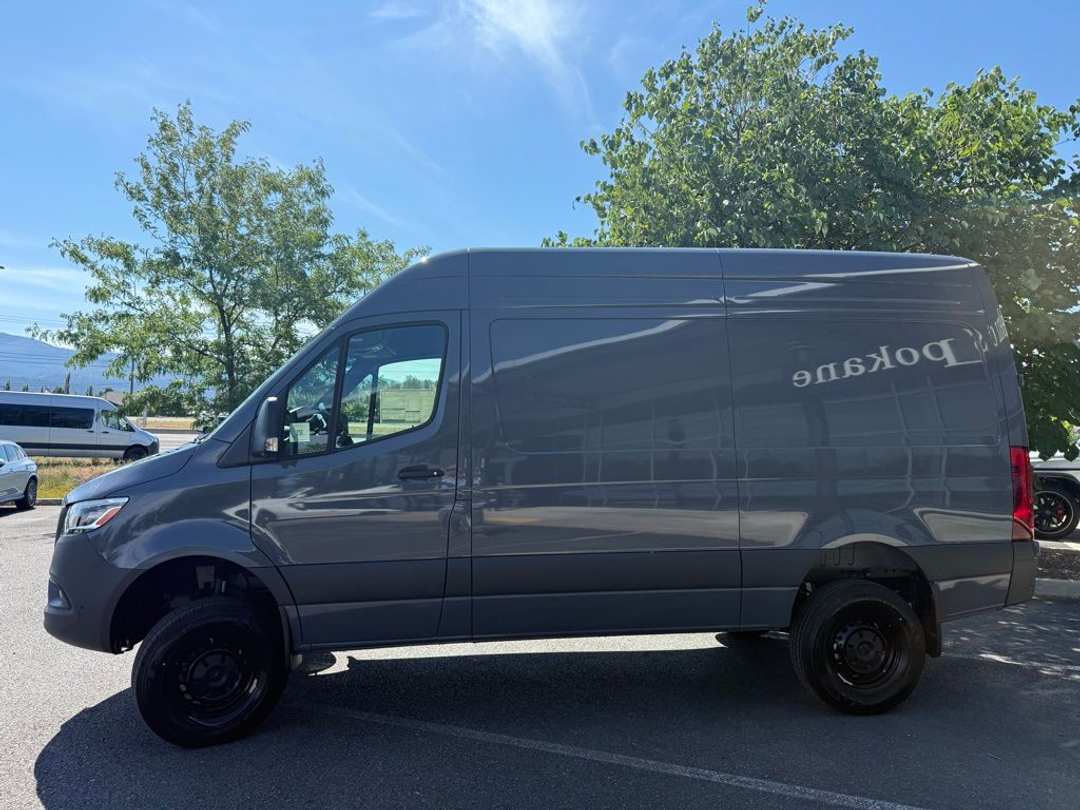 2025 Mercedes-Benz Sprinter 2500 Cargo 144 WB - Image 3