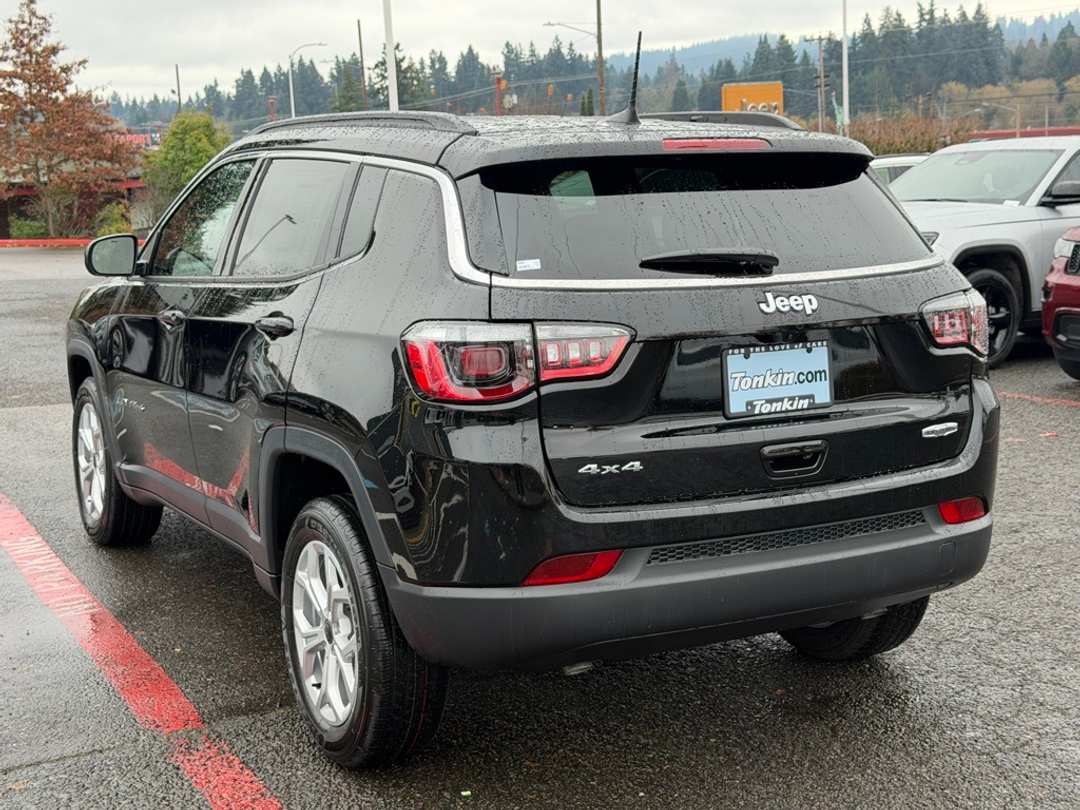 2026 Jeep Compass Latitude - Image 6